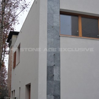 rivestimento esterno in pietra naturale Silver in complesso residenziale